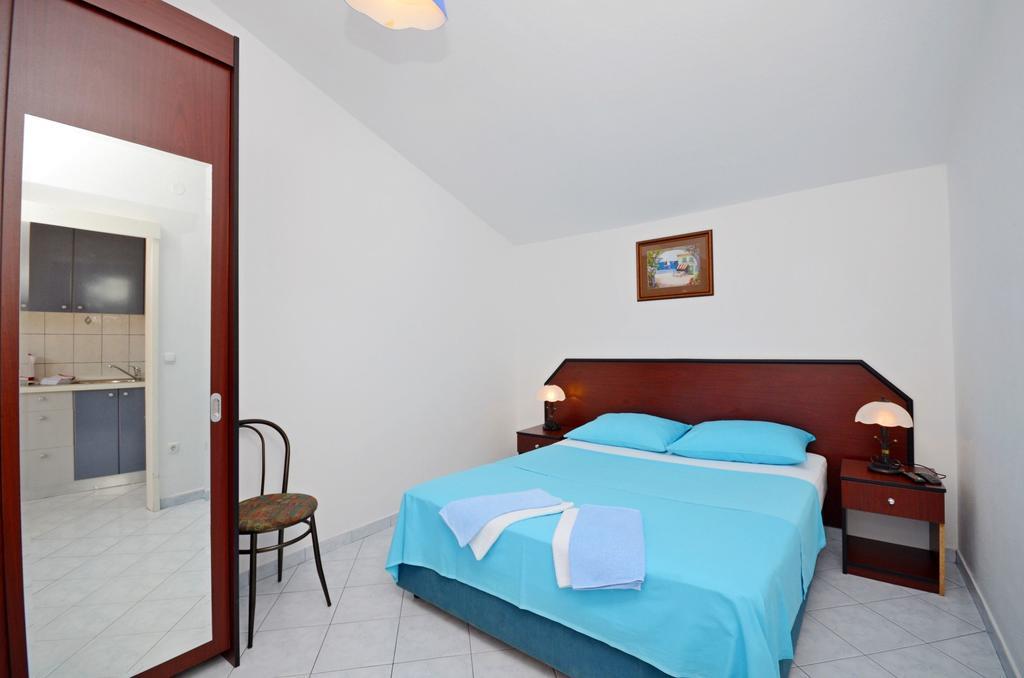 Apartments Hrgovic โรกอซนิซา ภายนอก รูปภาพ