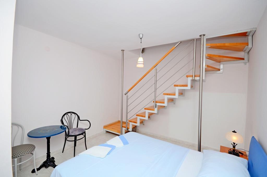 Apartments Hrgovic โรกอซนิซา ภายนอก รูปภาพ