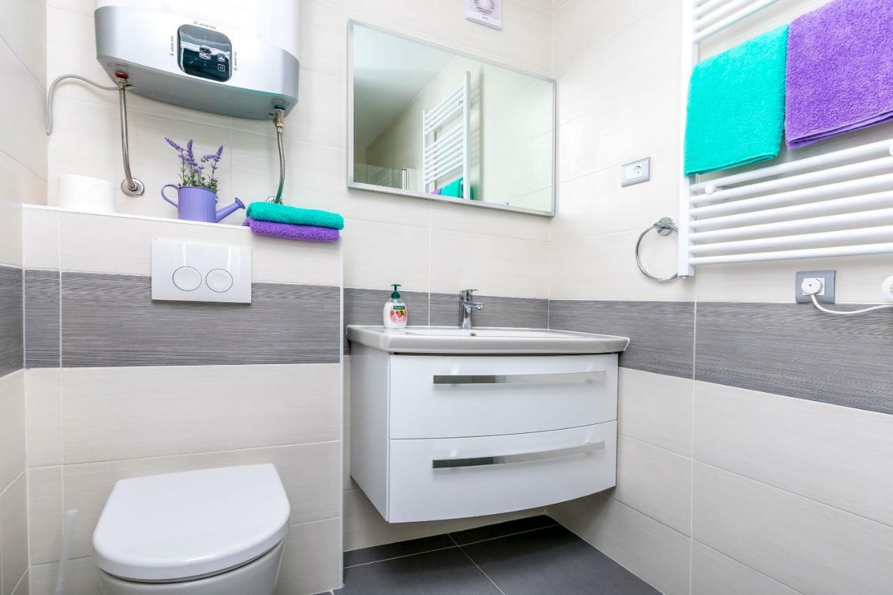 Apartments Hrgovic โรกอซนิซา ภายนอก รูปภาพ