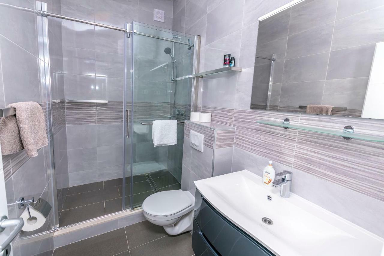 Apartments Hrgovic โรกอซนิซา ภายนอก รูปภาพ